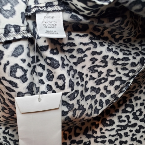 Express Design Studio wrap top Sz L NWOT - Picture 6 of 8